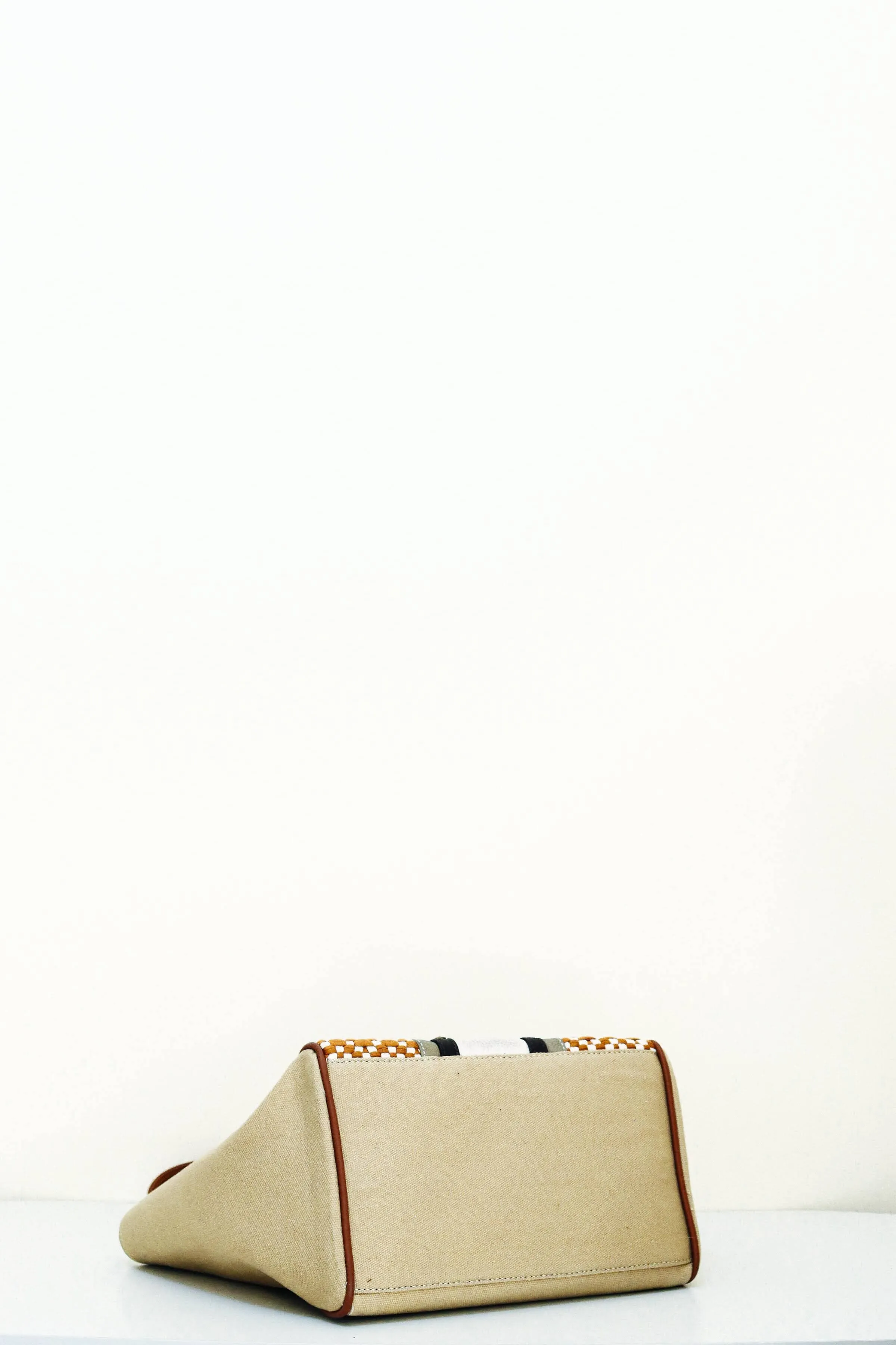 [Ready Today] Mercado Mid-size Diamond Sunrise