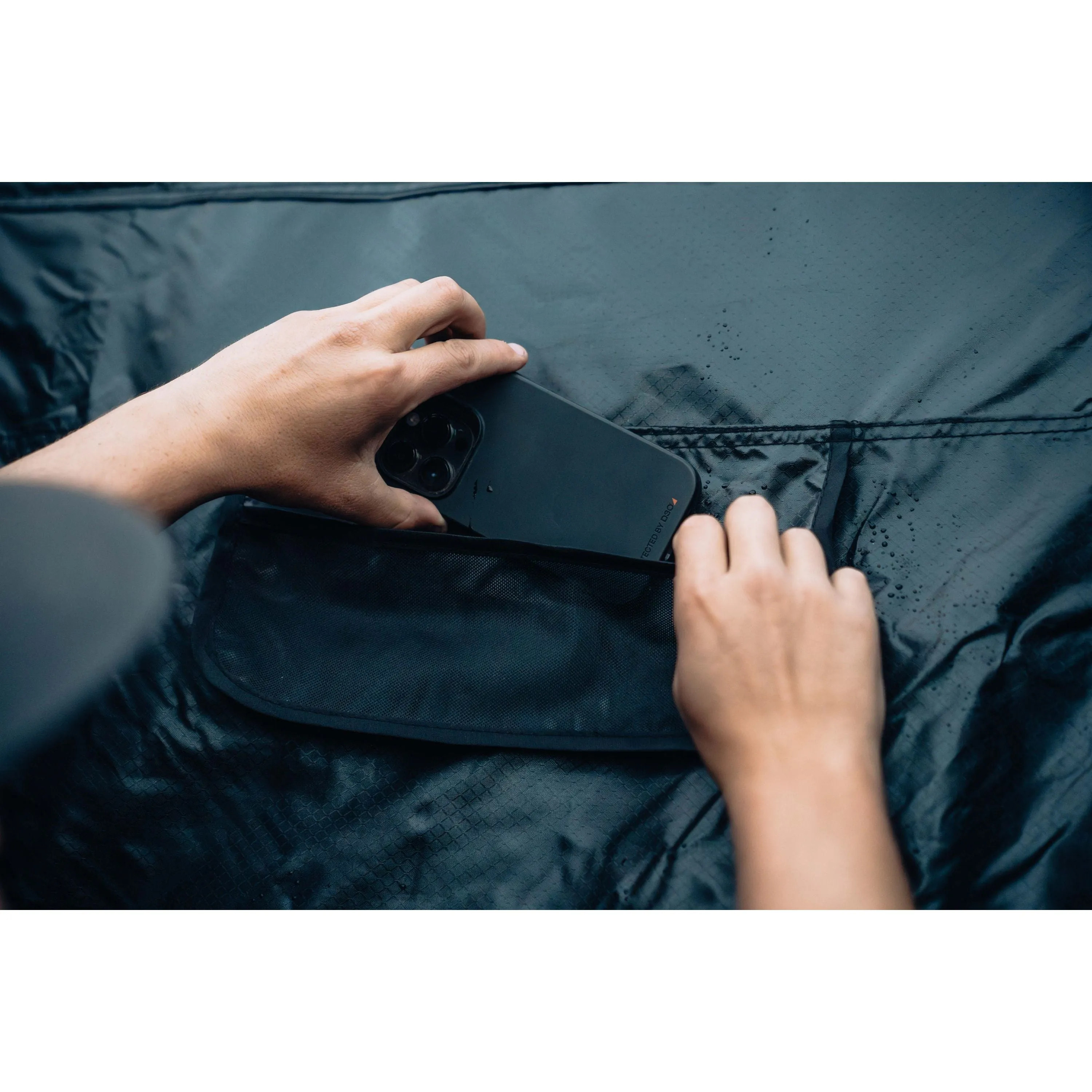 ROAM-AWN-SHOWER-BLK