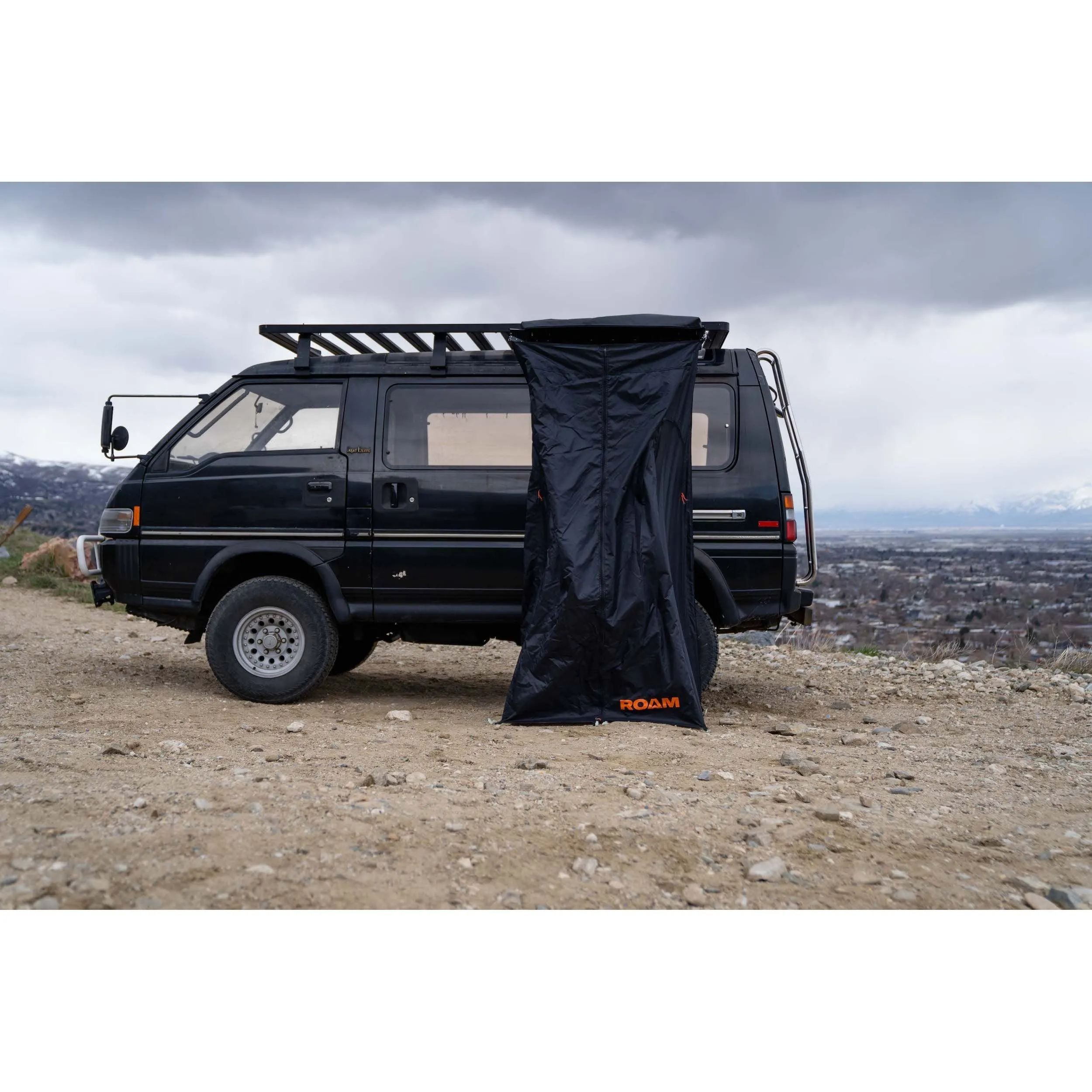 ROAM-AWN-SHOWER-BLK