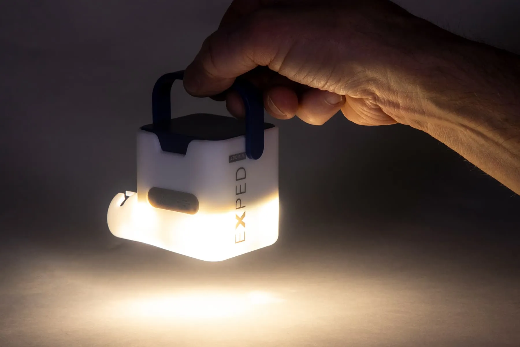 Widget Pump Lamp and Powerbank