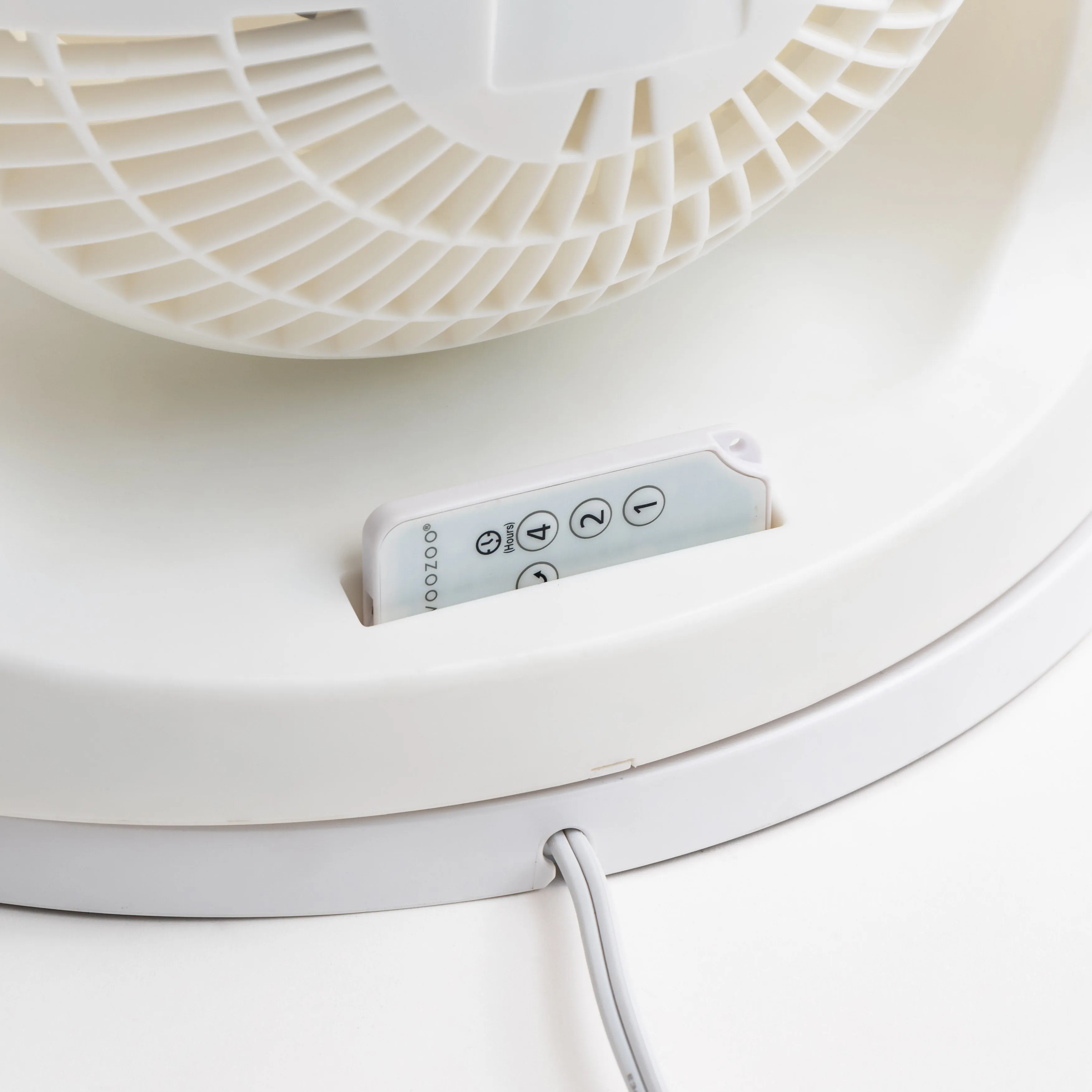 WOOZOO® Macaron Fan Large - Horizontal Oscillation, 360° Vertical Tilt, Remote