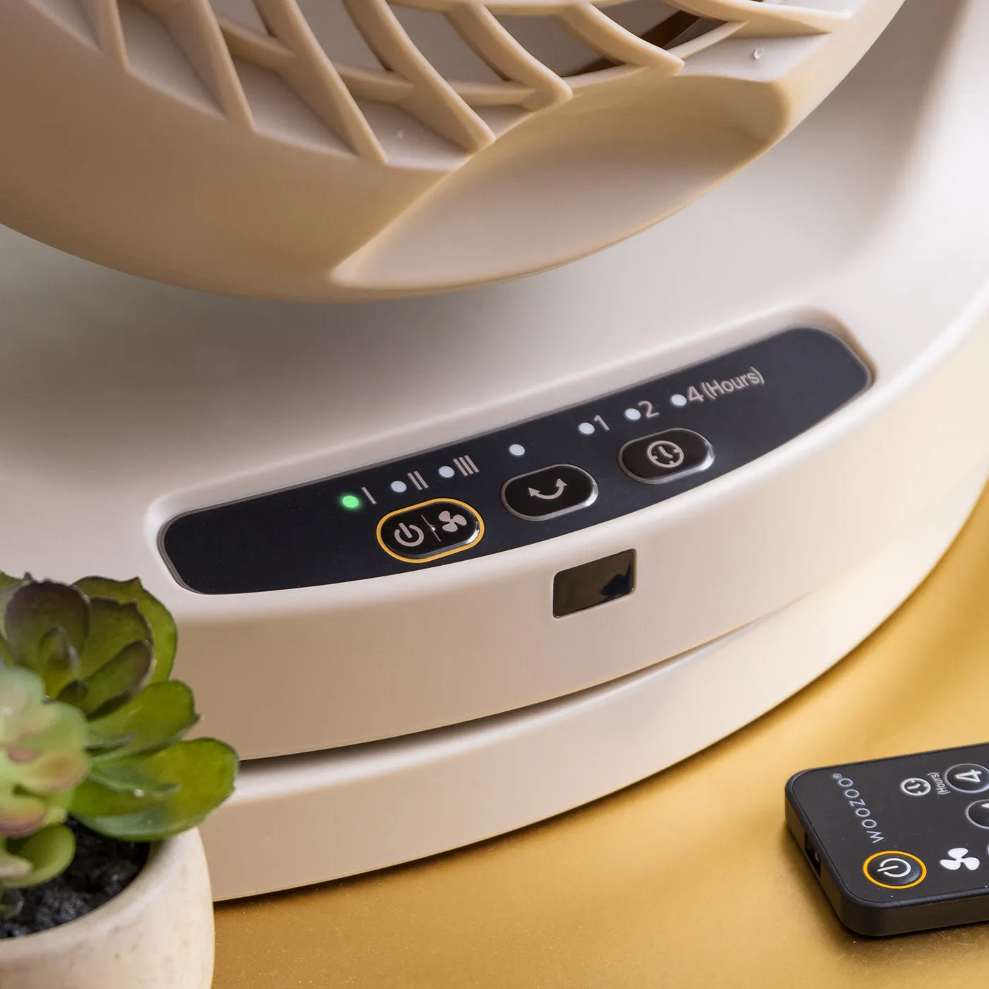 WOOZOO® Macaron Fan Large - Horizontal Oscillation, 360° Vertical Tilt, Remote